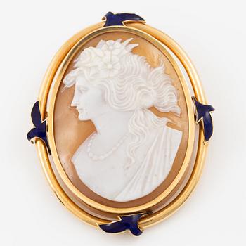 Brooch/pendant 18K gold with a shell cameo and enamel details.