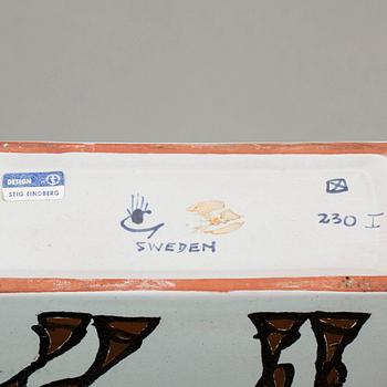 VASER, ett par, "Karneval", Stig Lindberg, omkring 1900-talets mitt.