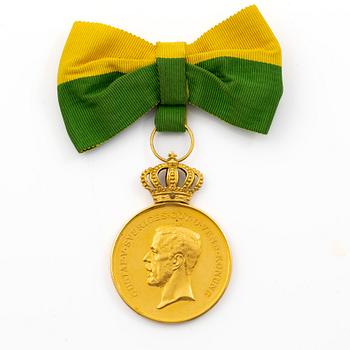 Gustav V, gold medal, Royal Patriotic Society, "for long-standing faithful service".