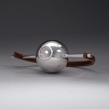 A Wolfgang Gessl sterling teapot, Stockholm 2001, an edition of 3/3.