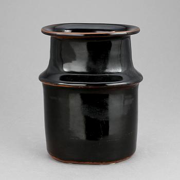 VAS, stengods. Stig Lindberg, Gustavsberg studio 1974.