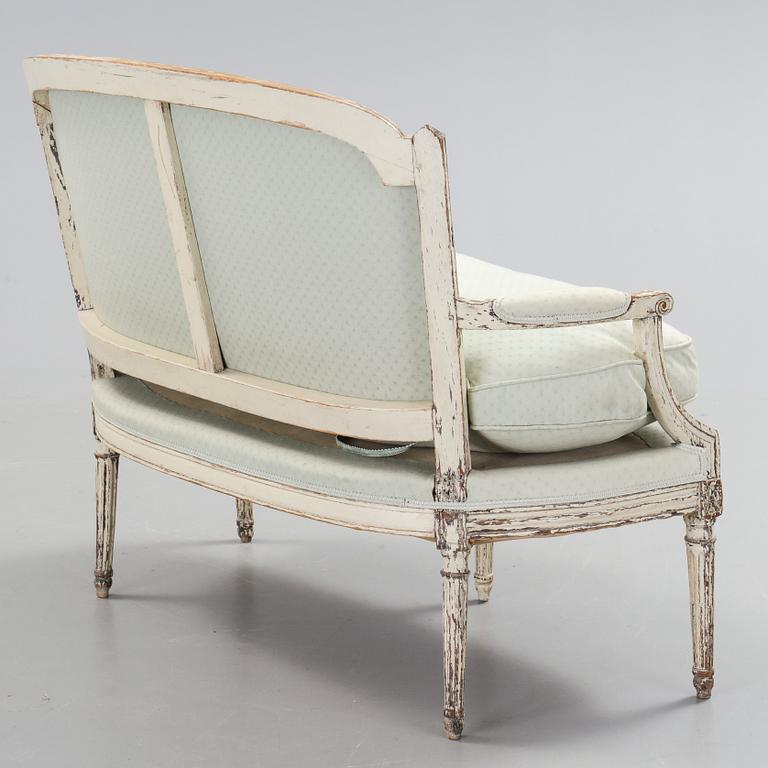 SOFFA, Louis XVI stil, 1900-talets början.