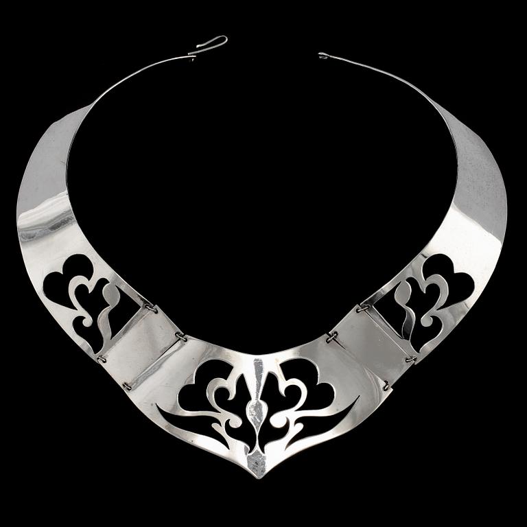 COLLIER, silver, Marita Carlborg-Olsson, Mjölby, 1972. Vikt 108 g.