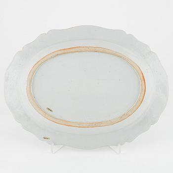 Stekfat, porslin, Kina, Qing dynastin, Qianlong (1736-95).