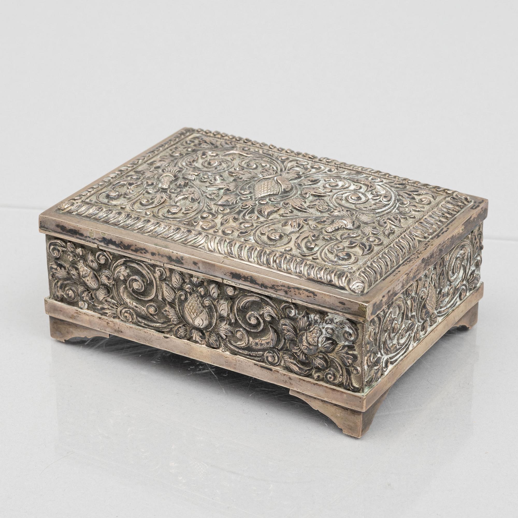 Cigarrask/skrin, silver, Yogya, Indonesien, 1900-tal.