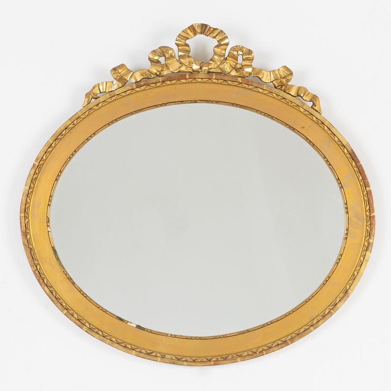 Mirror, Gustavian style, first half of the 20th century.