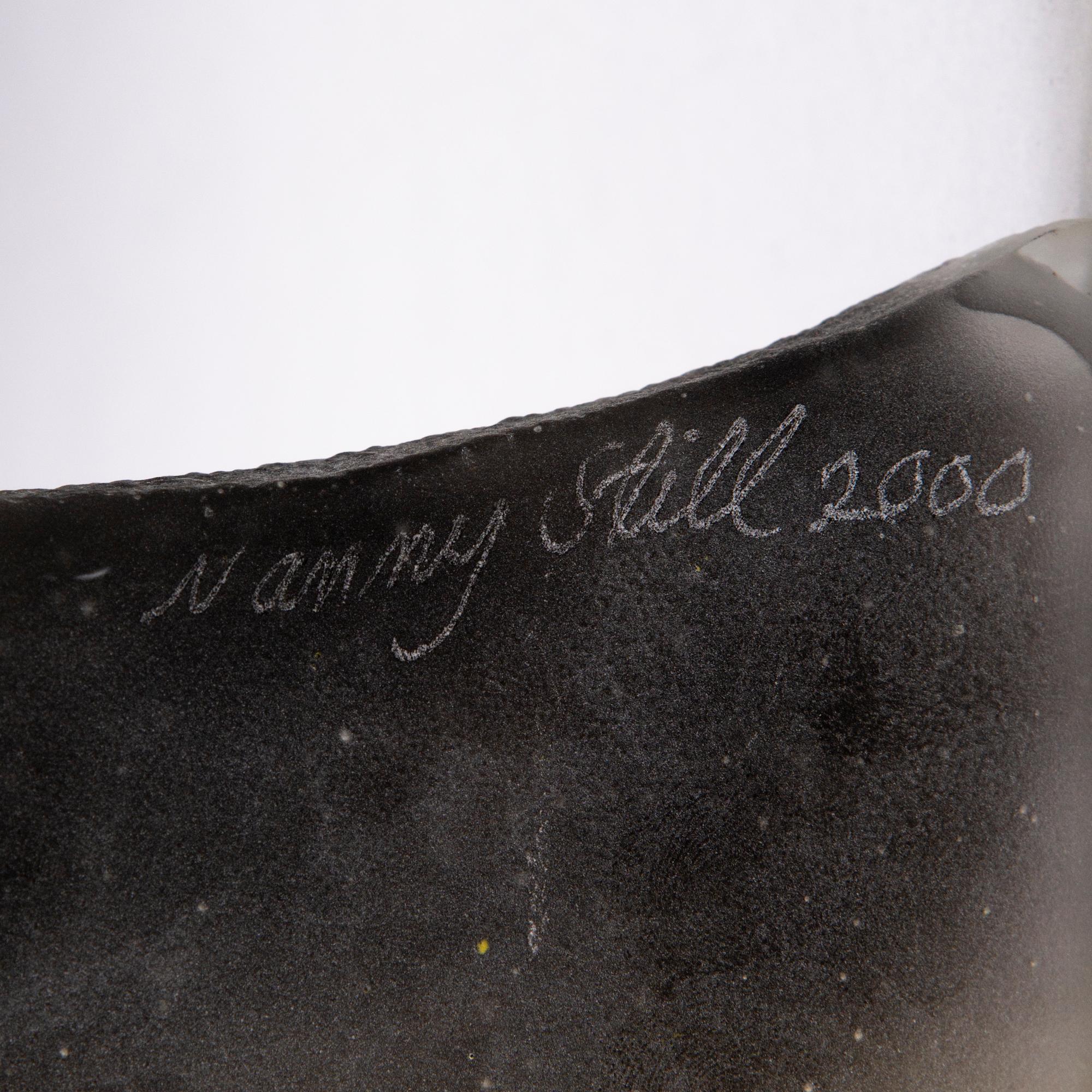 NANNY STILL, veistos, "Symbol of Belgium", signeerattu Nanny Still. Studioglass Koen Vanderstukken Niel. Belgia 2000.