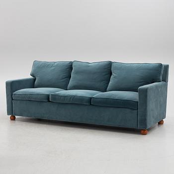 Josef Frank, a model '3031' sofa, Firma Svenskt Tenn.