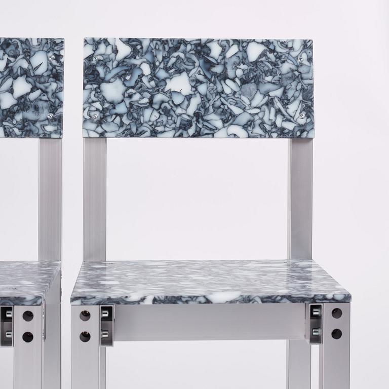 Fredrik Paulsen, unikt bord samt fyra stolar, "Chair One & Table One, The Peace Set", JOY, 2024.