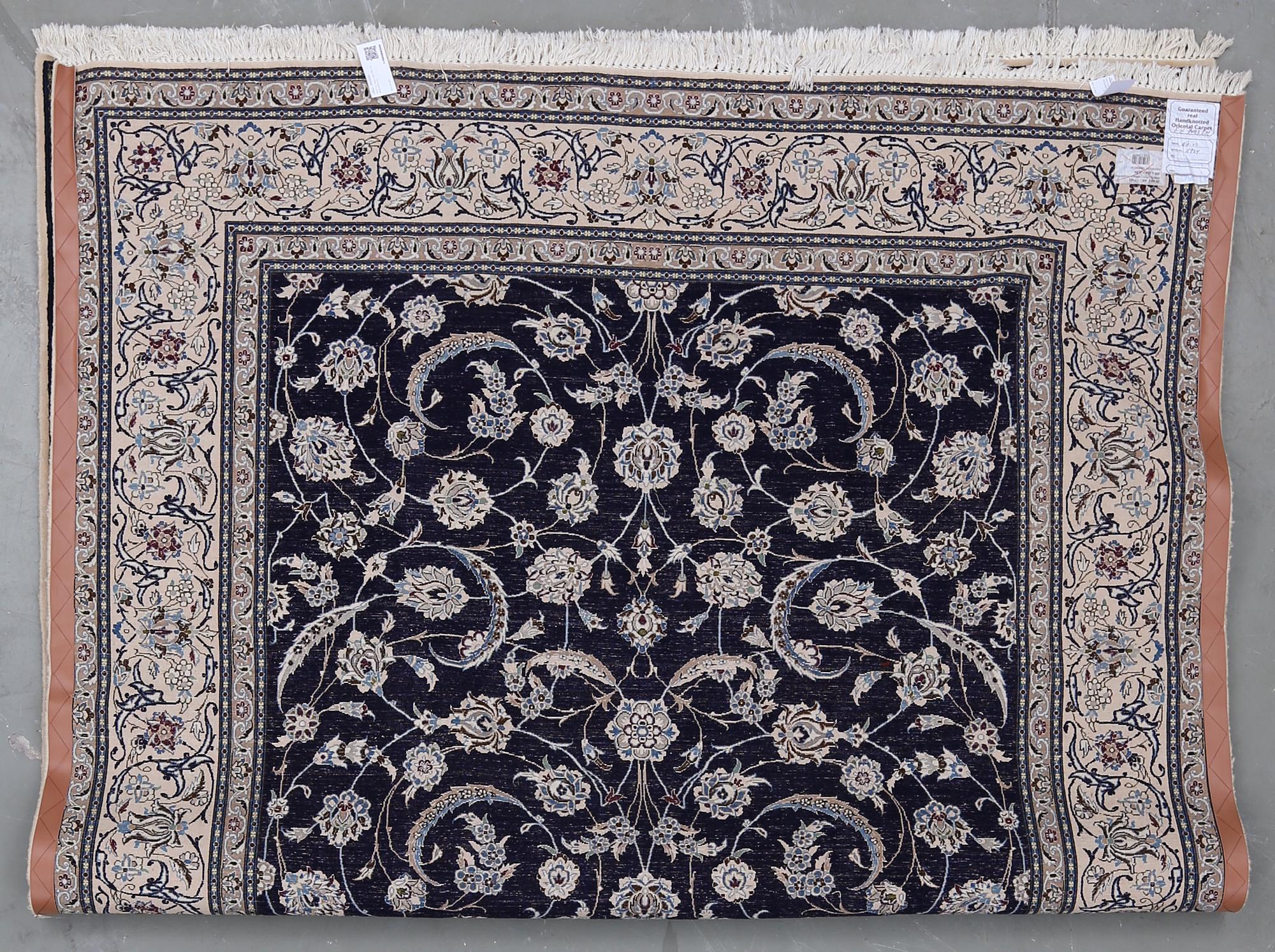 MATTA, sannolikt Nain, part silk, ca 302x200 cm.