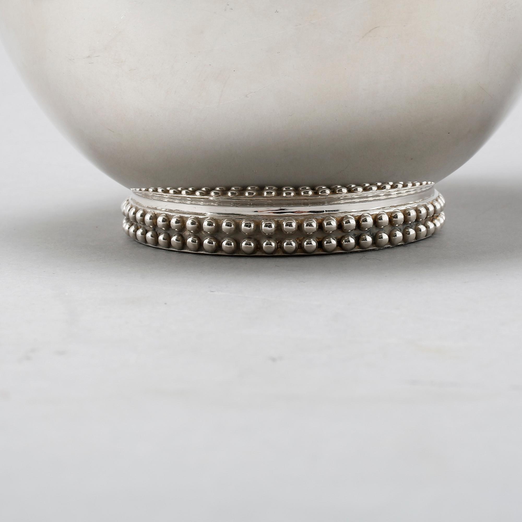 A silver coffee set of four pieces from the middle of the 20th century.