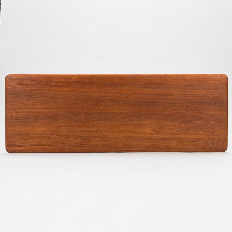 Peter Hvidt & Orla Mølgaard Nielsen, a mid-20th century 'FD 516' coffee table for France & Son Denmark.