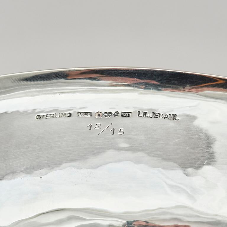 Bengt Liljedahl, a pair of sterling silver bowls, Stockholm, Sweden 1966.
