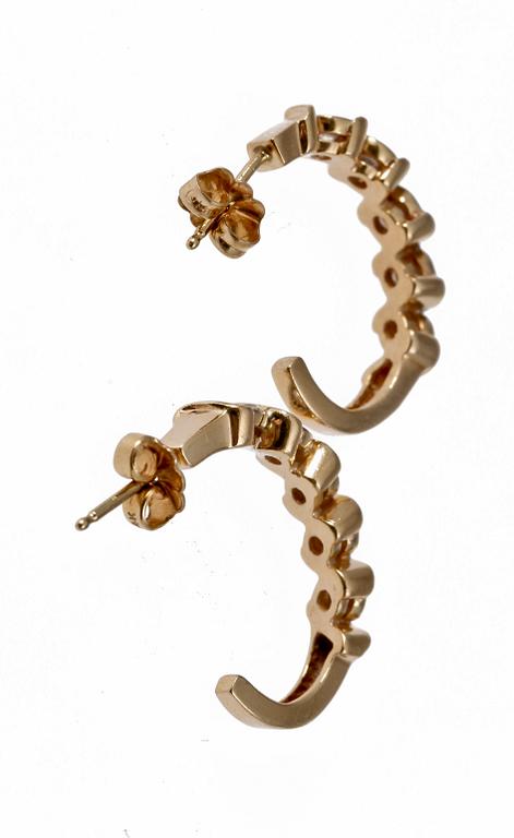 EARRINGS, brilliant cut diamonds, tot. app. 0.8 cts.