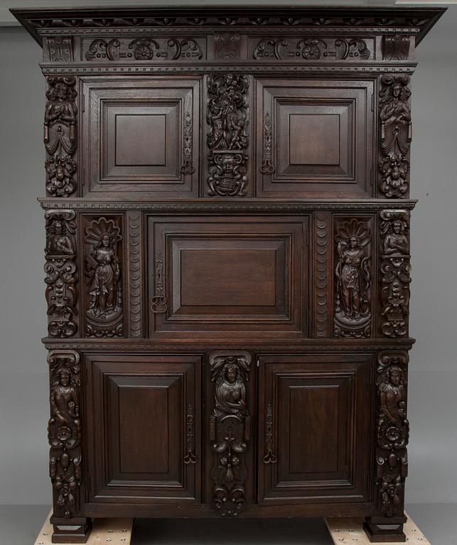 SKÅP, renässansstil, Mellaneuropa 1900-tal.