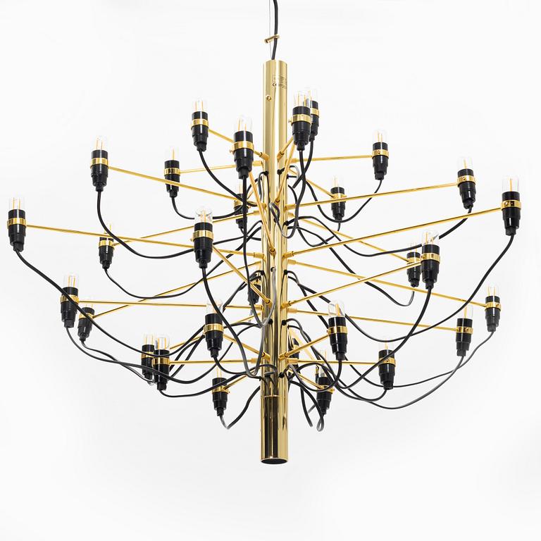 Gino Sarfatti, a '2097/30' ceiling lamp, Flos, Italy.