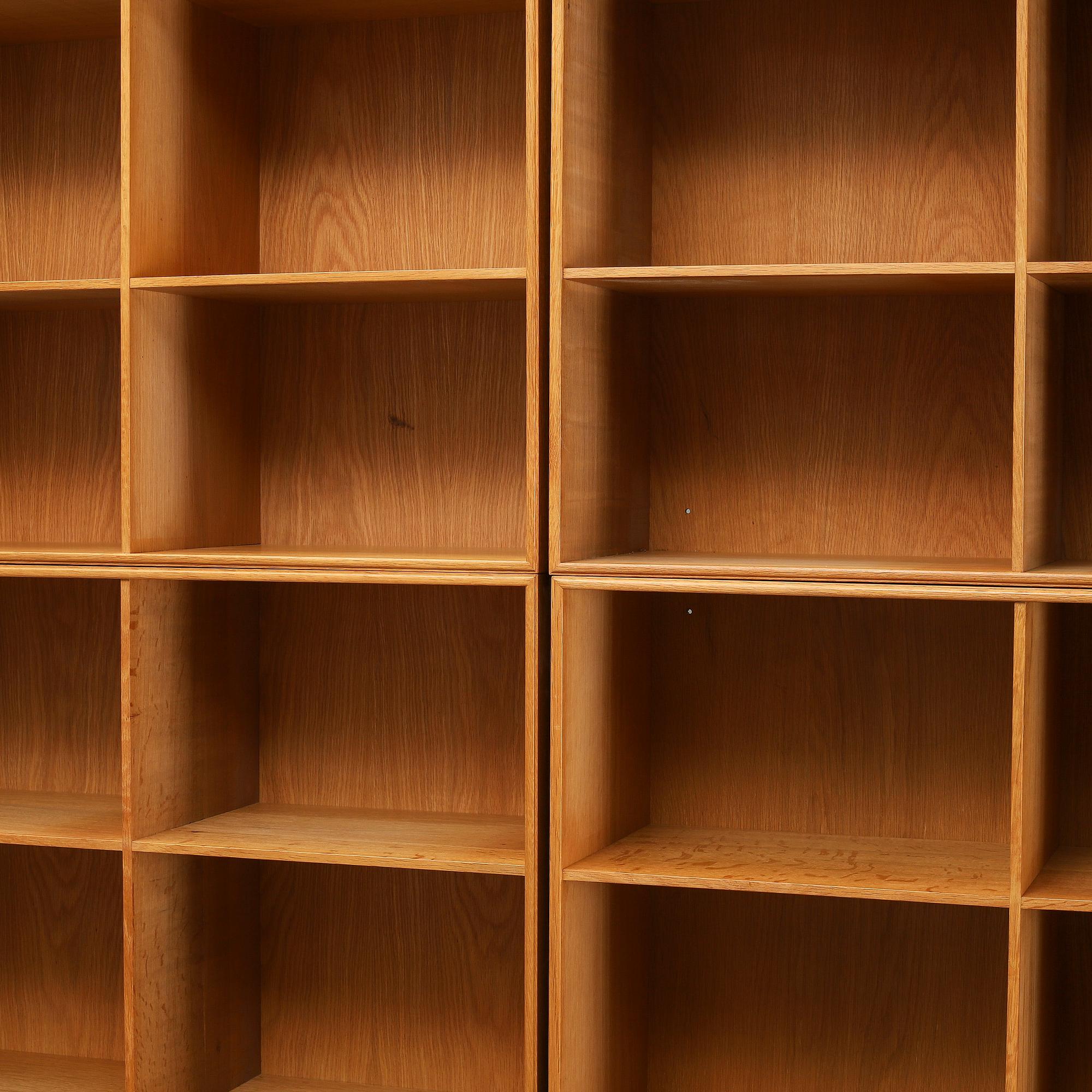 MOGENS KOCH, a 12 piece oak shelf, Rud Rasmussen, Danmark.