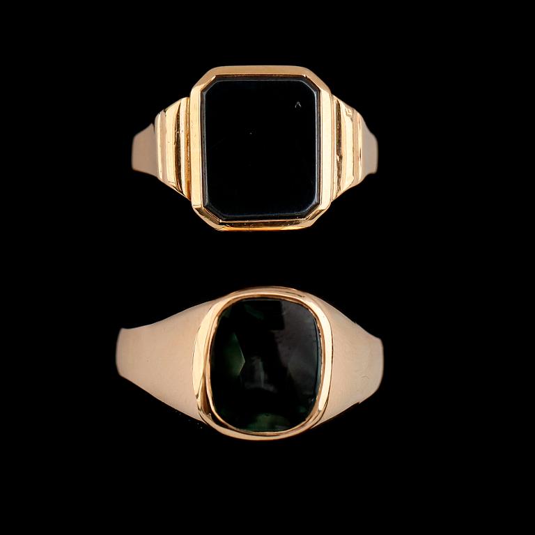 KLACKRINGAR, 2 st, 18 k guld med stenar. Total vikt ca 9 gram.