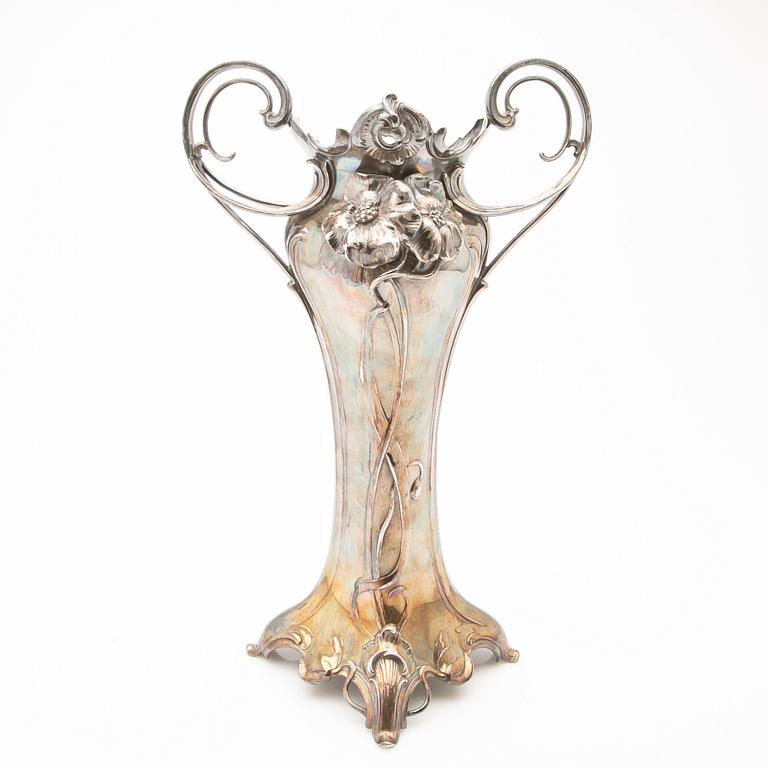 Württembergische Metallwarenfabrik (WMF), Art Nouveau vase, early 20th century.