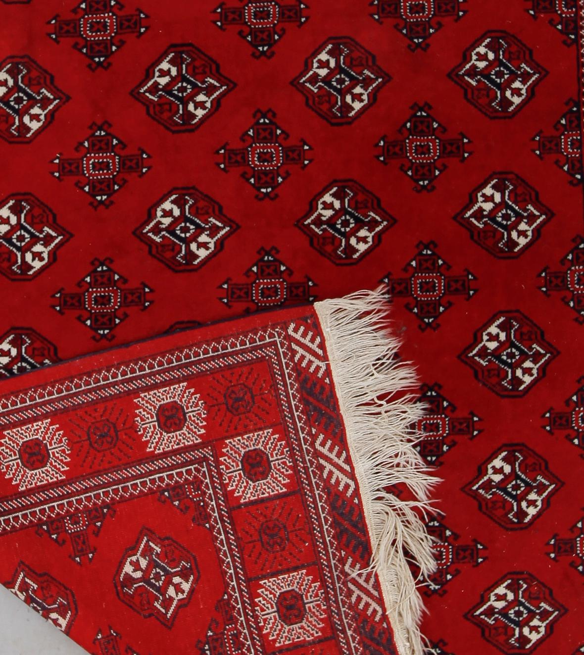 MATTA, Bochara, ca 294 x 197 cm.