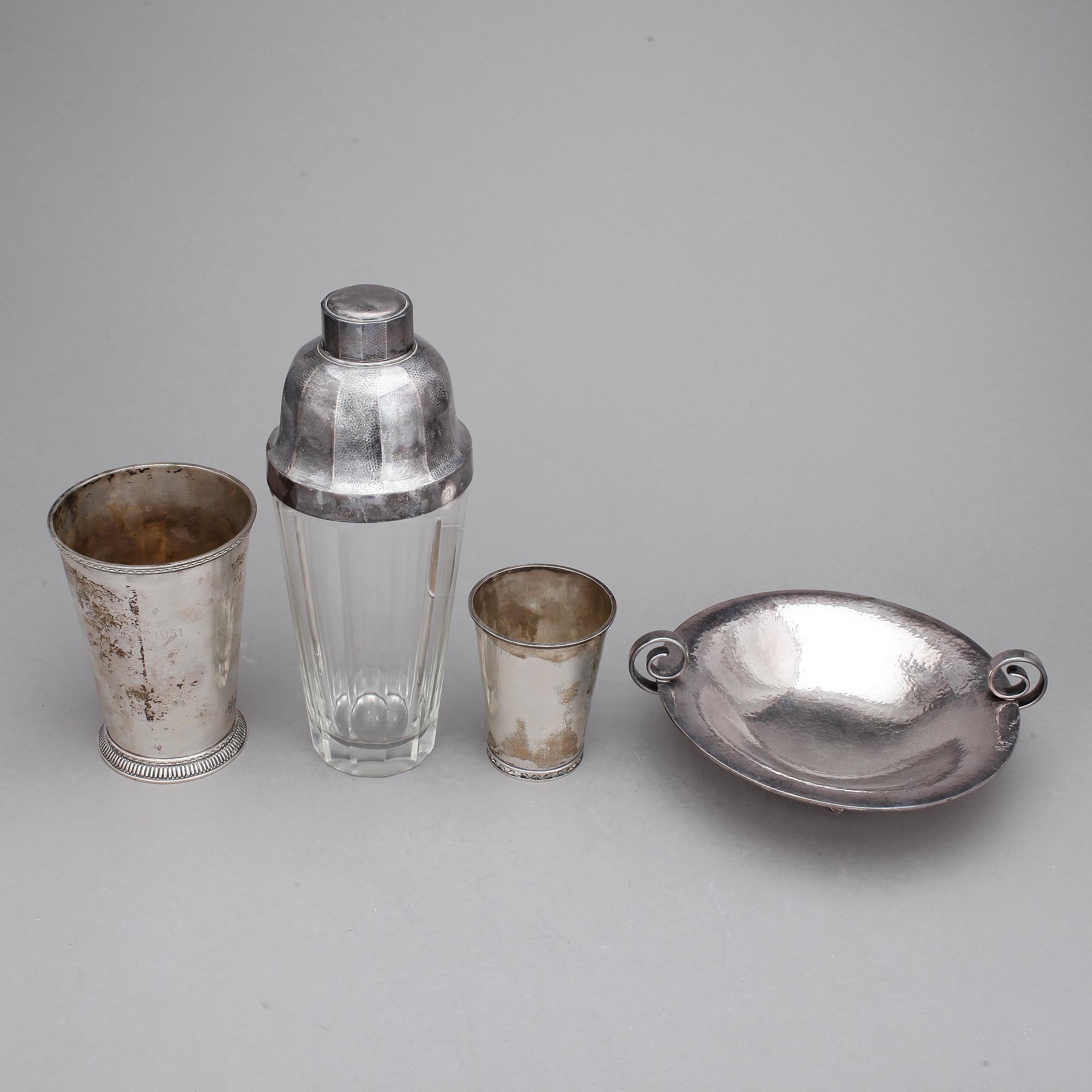 PARTI SILVERFÖREMÅL, 4 delar, bla Eric Råström, 1900-tal. Tot ca 968 gram.