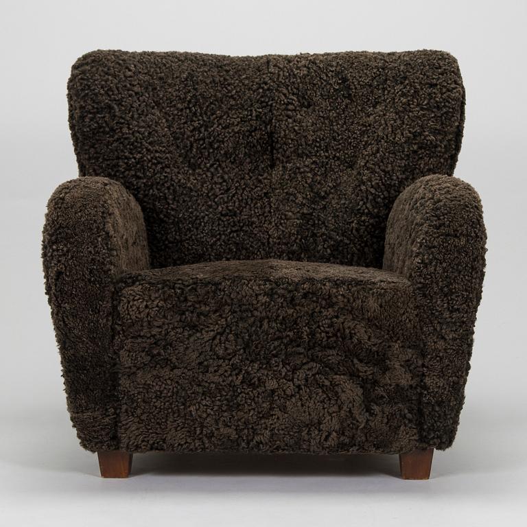 A 1950's armchair.