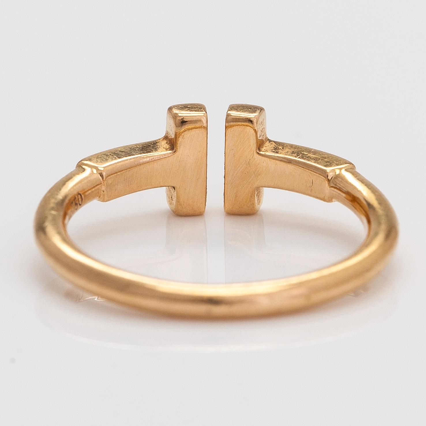 Tiffany & Co, an 18K gold 'T-wire' ring.