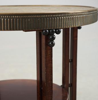 BORD, orientaliskt, 1900-tal.