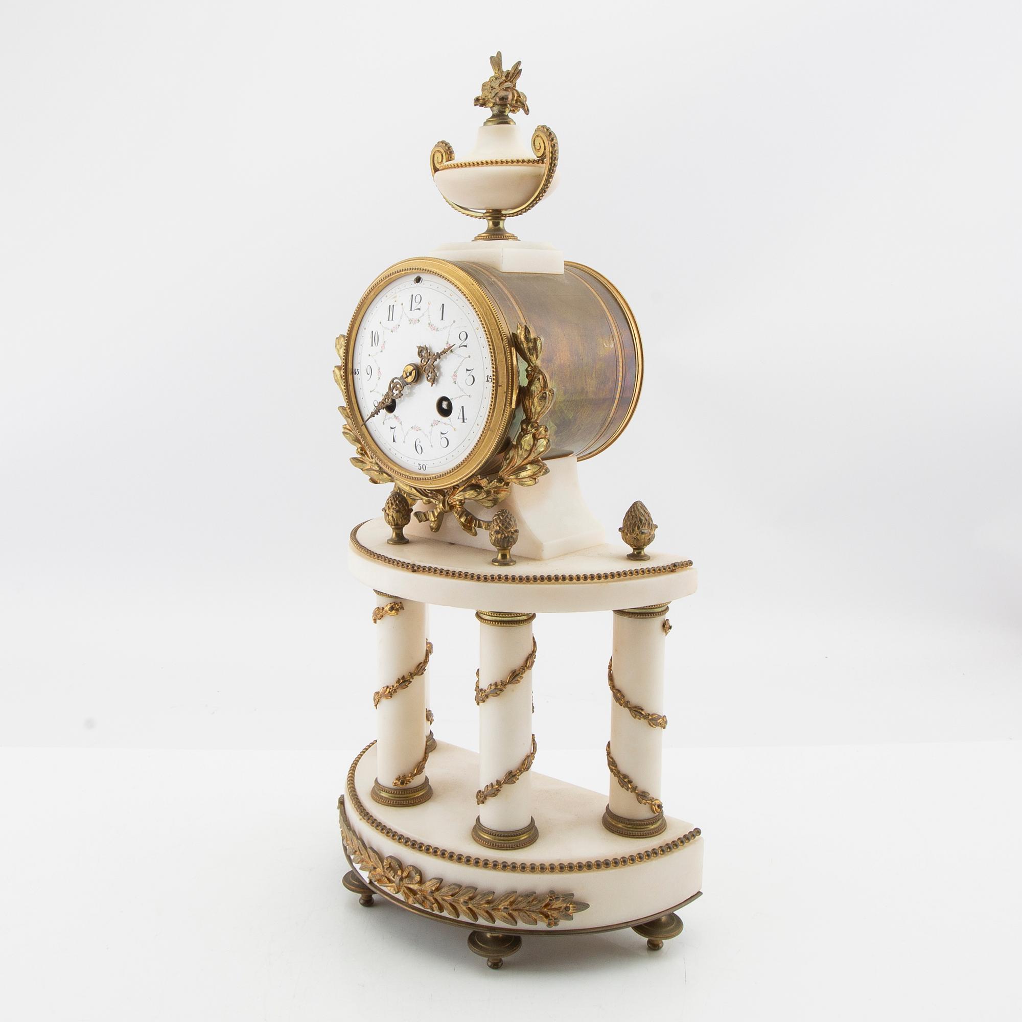 Table garniture 3 pcs, Louis XV style, late 19th century.