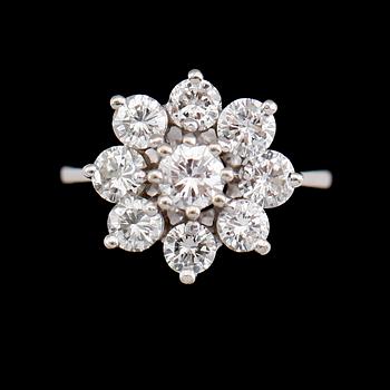 RING, 14 k vitguld, briljantslipade diamanter tot ca 1.65 ct.