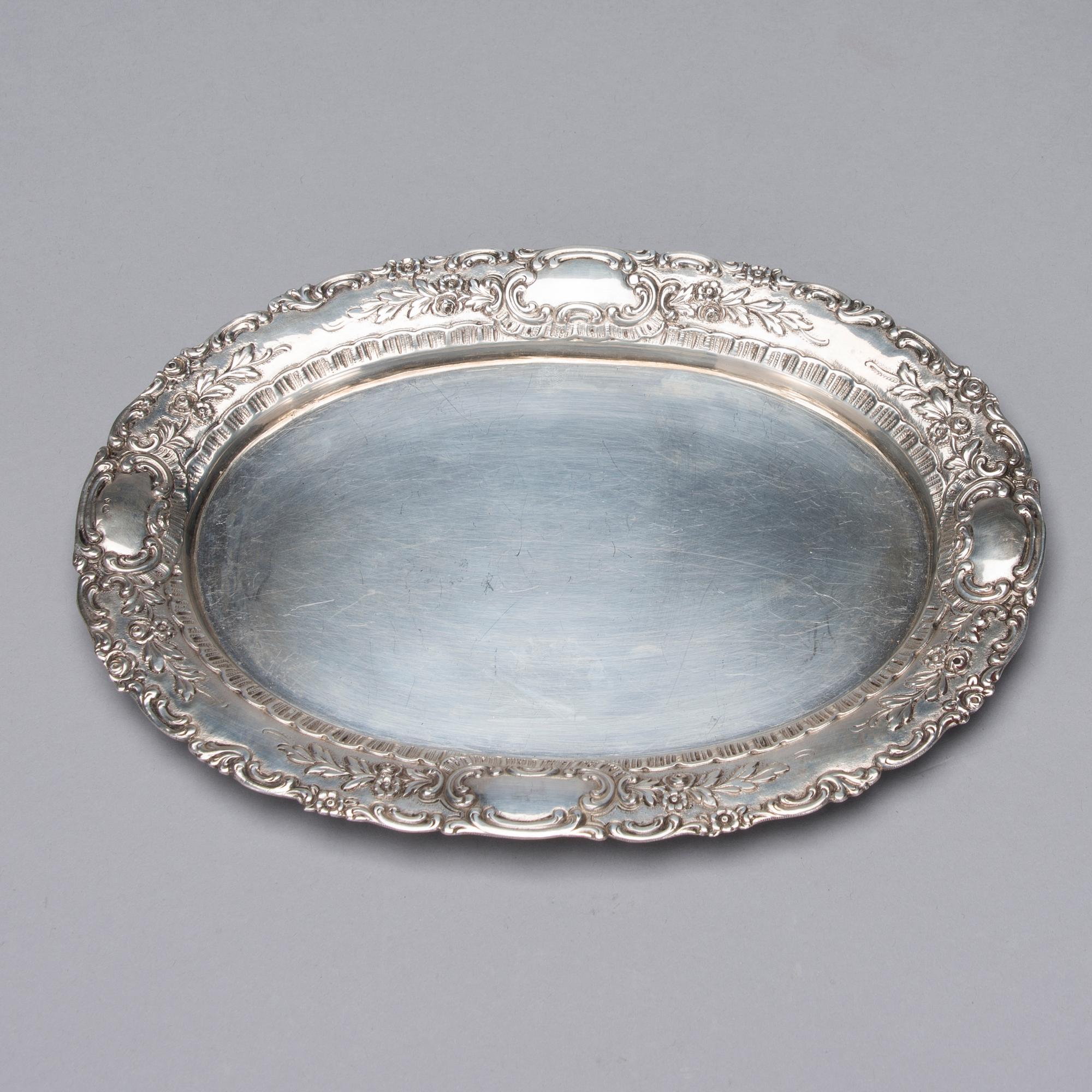 PARTI SILVER, 3 delar, rokokostil, Tyskland, svenska kontrollstämplar, 1900-tal. Sammanlagd vikt 337 g.