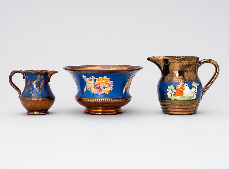 THREE PIECES OF LUSTERWARE, England, middle of the 19th century.