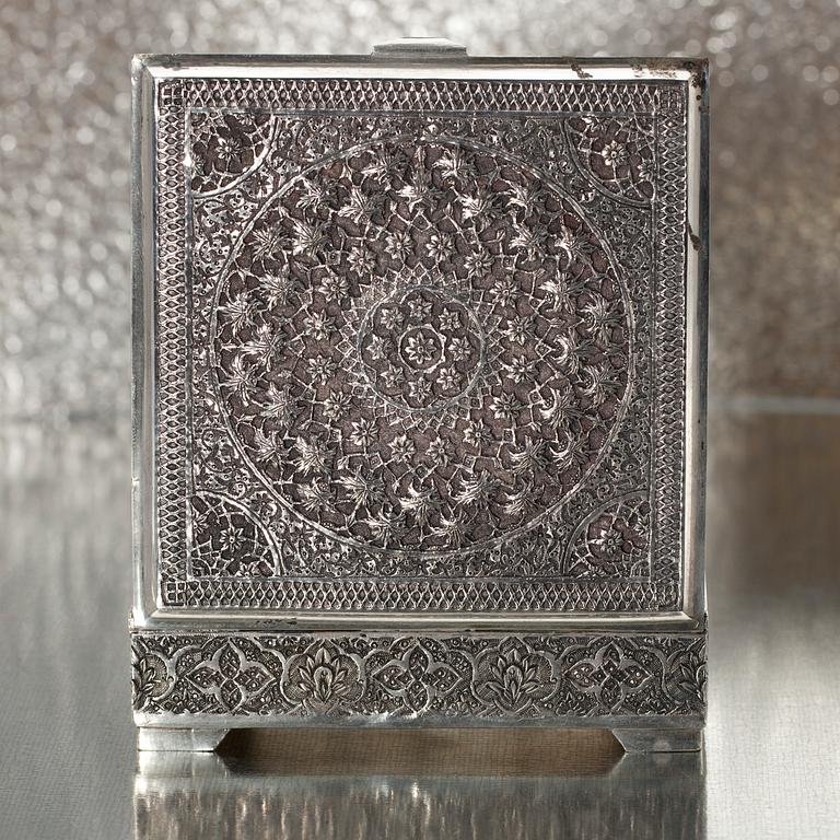 SKRIN, silver, Kaukasien, stämplad "84". 1900-talets mitt. Vikt 196 g.