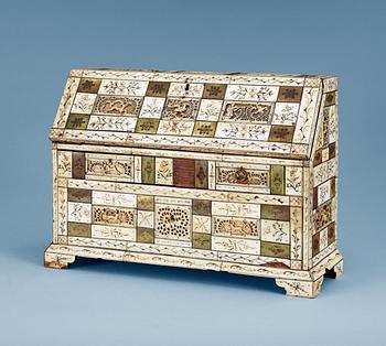 593A. A Russian 18/19th Century miniature bureau.