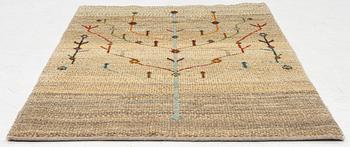 A oriental rug, c. 142 x 95 cm.