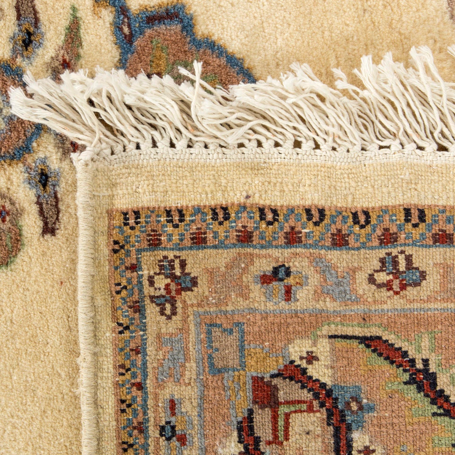 MATTA orientalisk ca 189 x 118 cm.