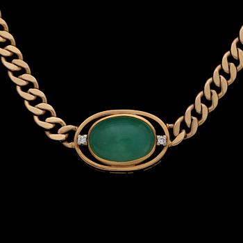 160. An gold necklace with jade pendant set with brilliant cut diamonds, tot. app. 0.25 ct.