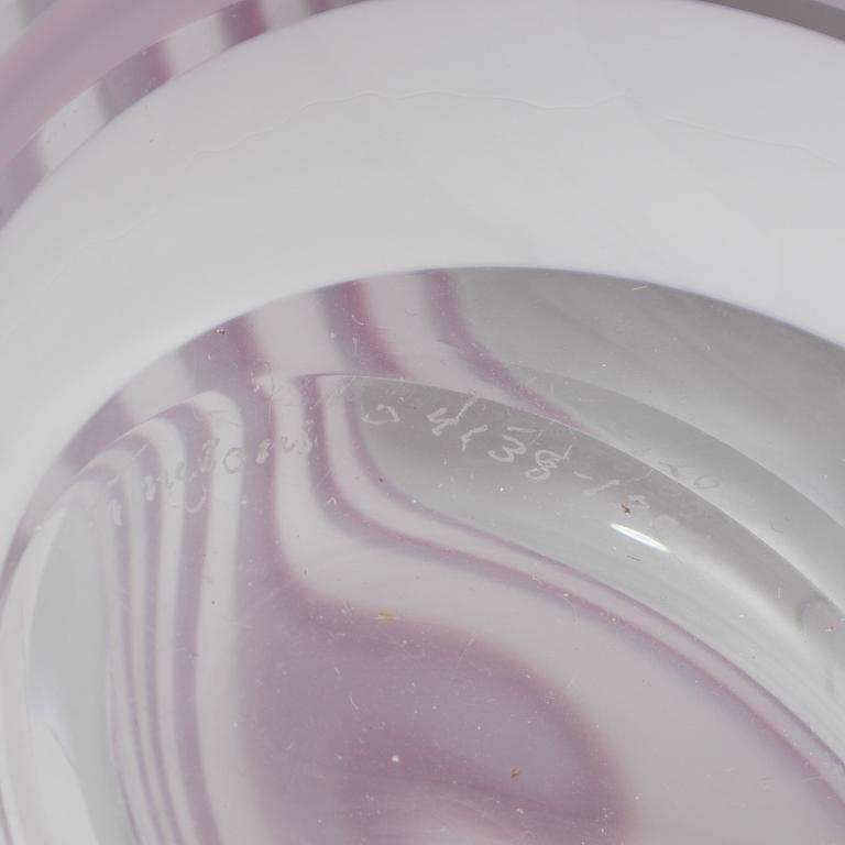 SKÅL, glas, Ingeborg Lundin, Orrefors, signerad och numrerad.