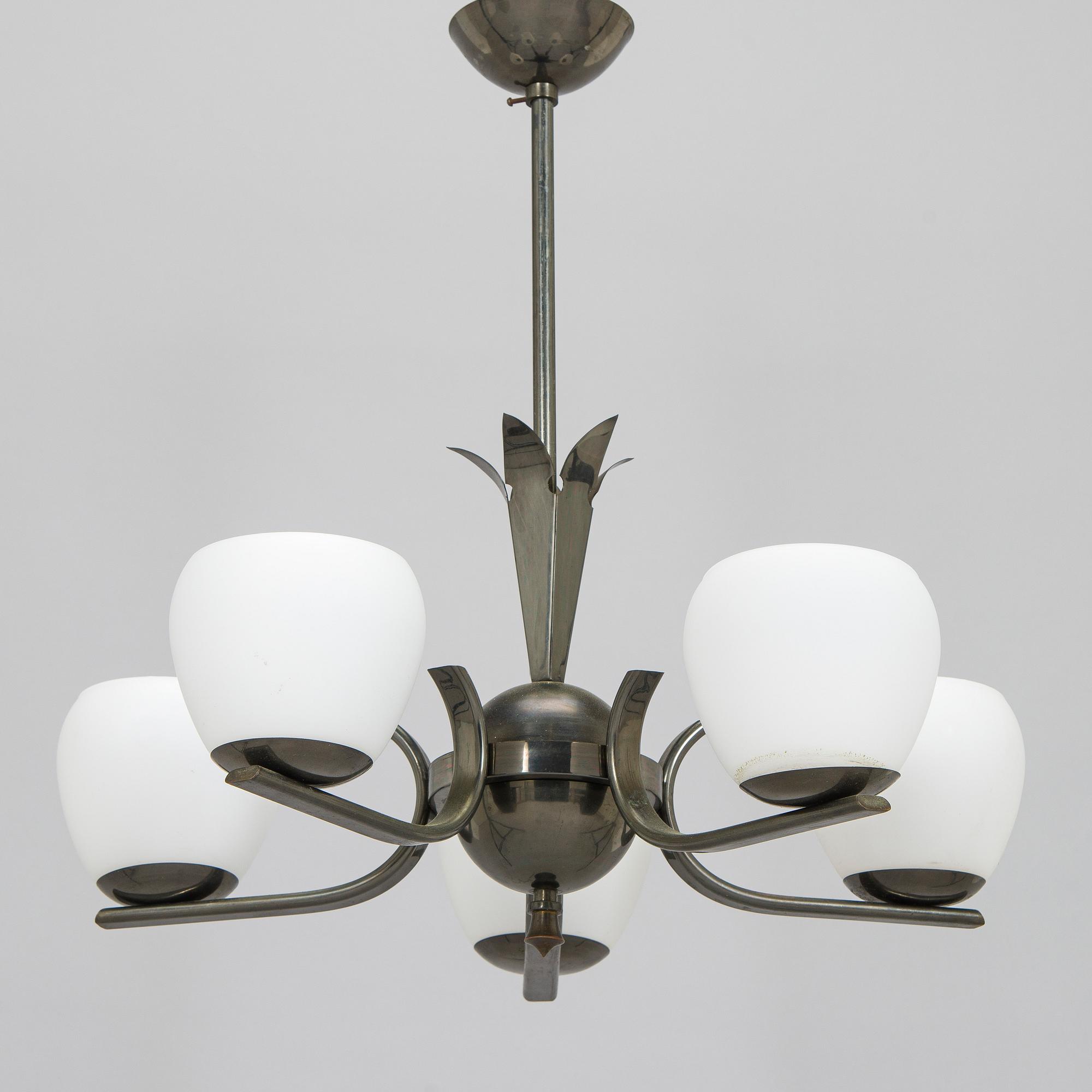 A 1930s ceiling lamp.