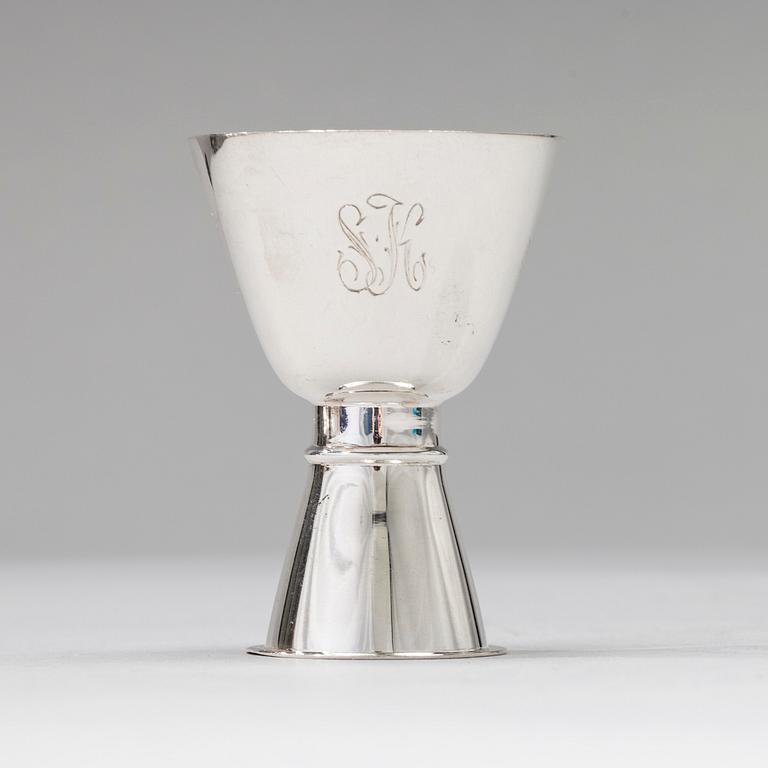 SUPBÄGARE, 6 st, Tapio Wirkkala, Hopeakeskus, Tavastehus 1965-1968. Tot. vikt ca 177,9 g.
