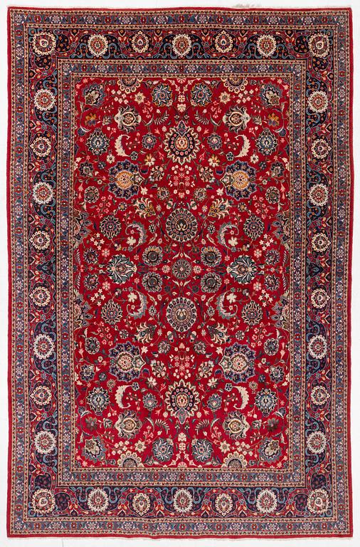 A semi-antique Keshan carpet, c. 416 x 270 cm.