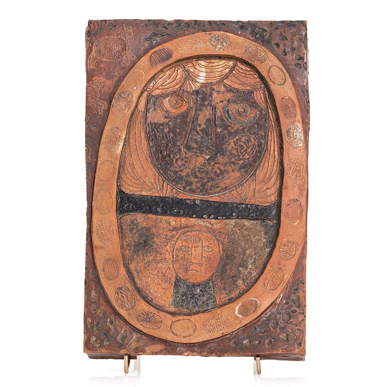 OIVA TOIKKA, a ceramic sculpture signed OT and dated -55.