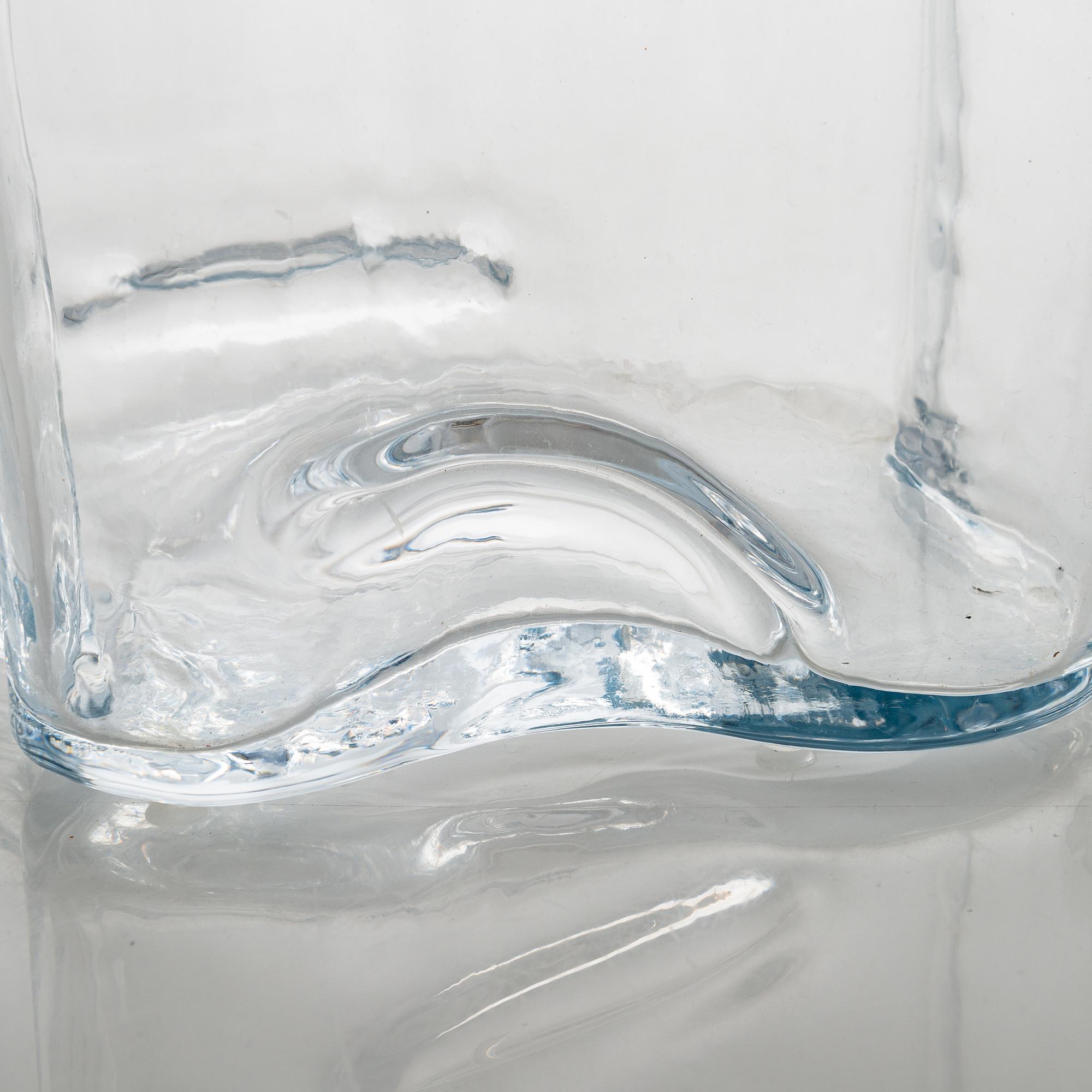 Alvar Aalto, a 21st century '0551' unsigned vase for Iittala.