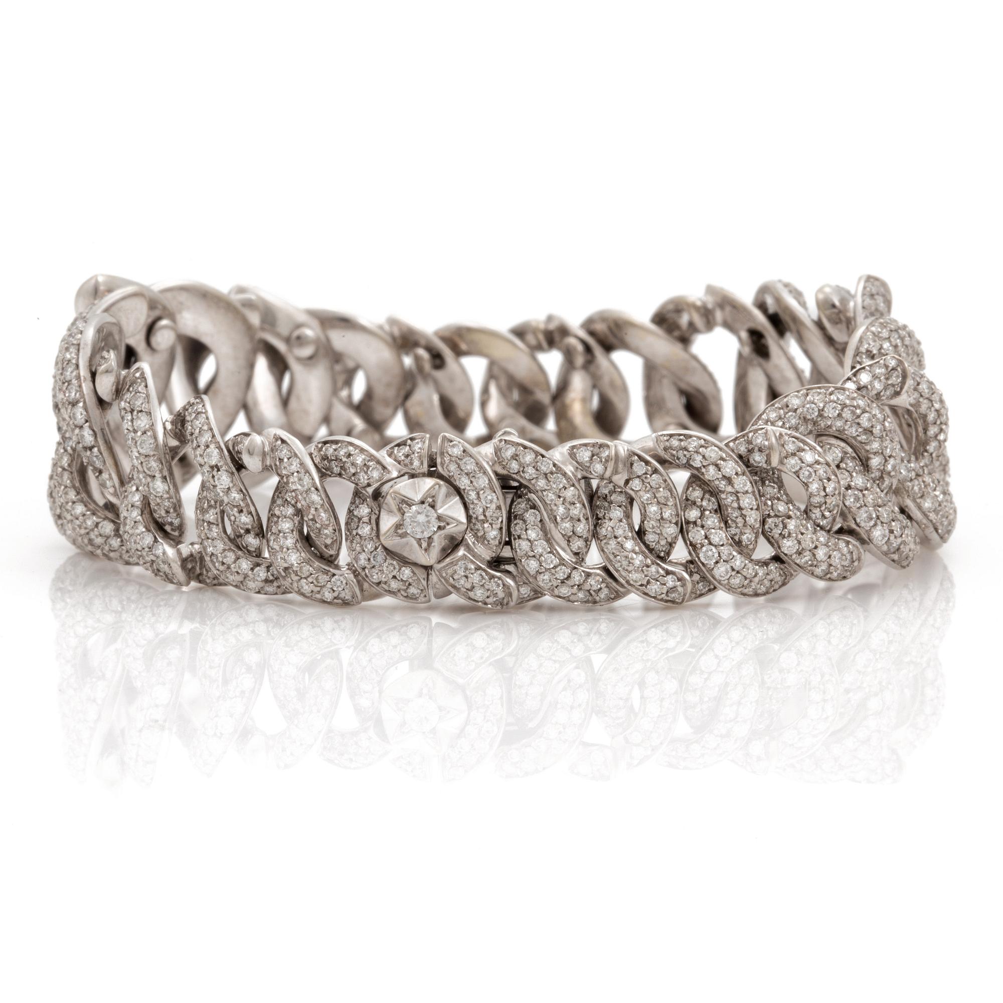 A brilliant cut diamond bracelet. Total carat weight circa 4.50 cts.