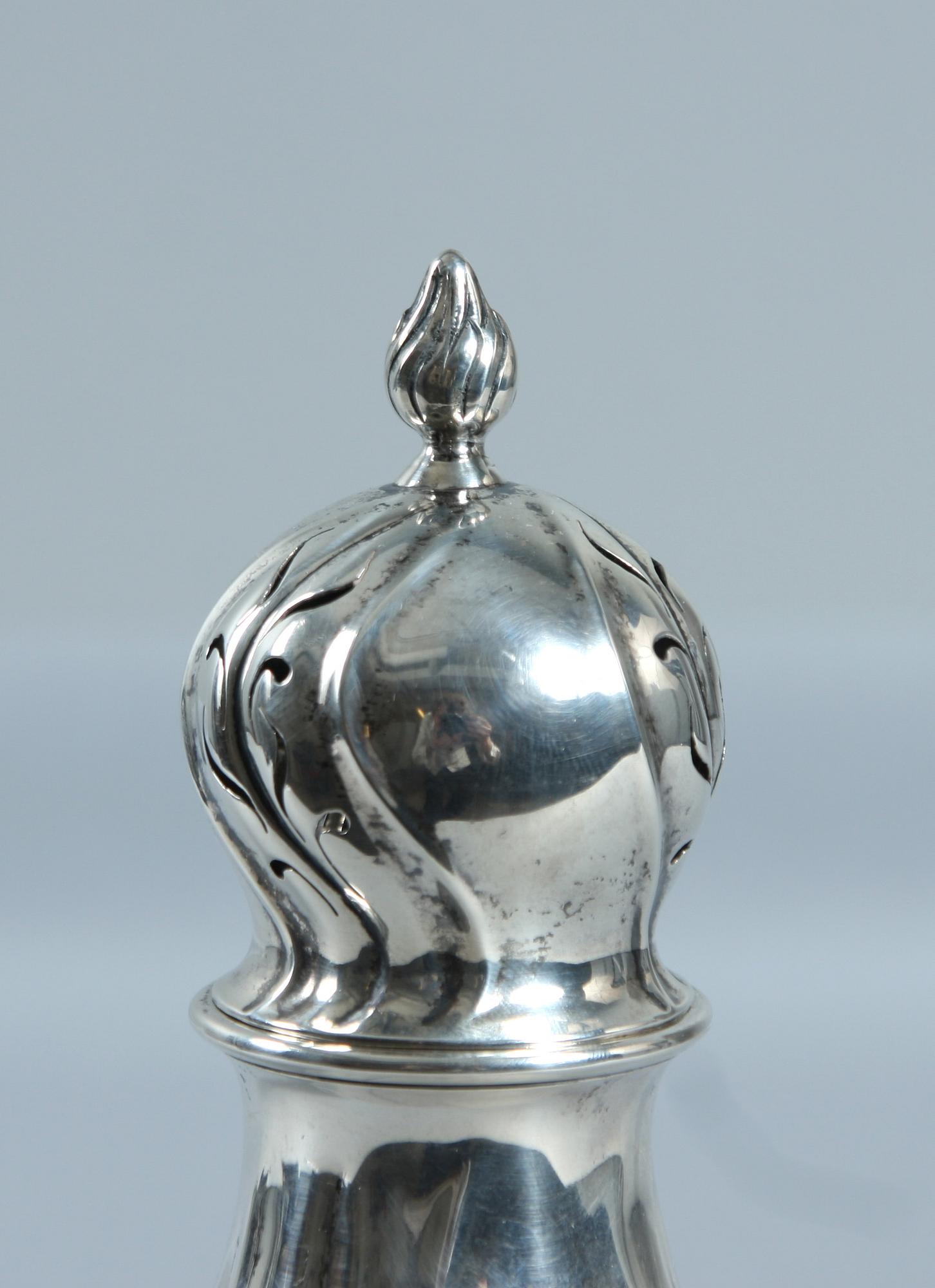 SOCKERRUSKA, silver. Danmark, rokokostil.