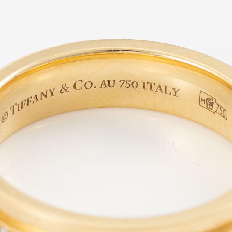 Ring, Tiffany & Co, 18K guld med briljantslipade diamanter.