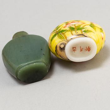 Three Chinese snuff bottles, 20th century.