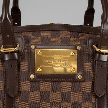 LOUIS VUITTON, a Damier Ebene 'Berkeley' handbag.