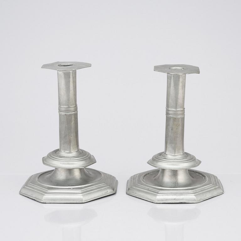 A pair of Swedish Baroque pewter candlesticks.