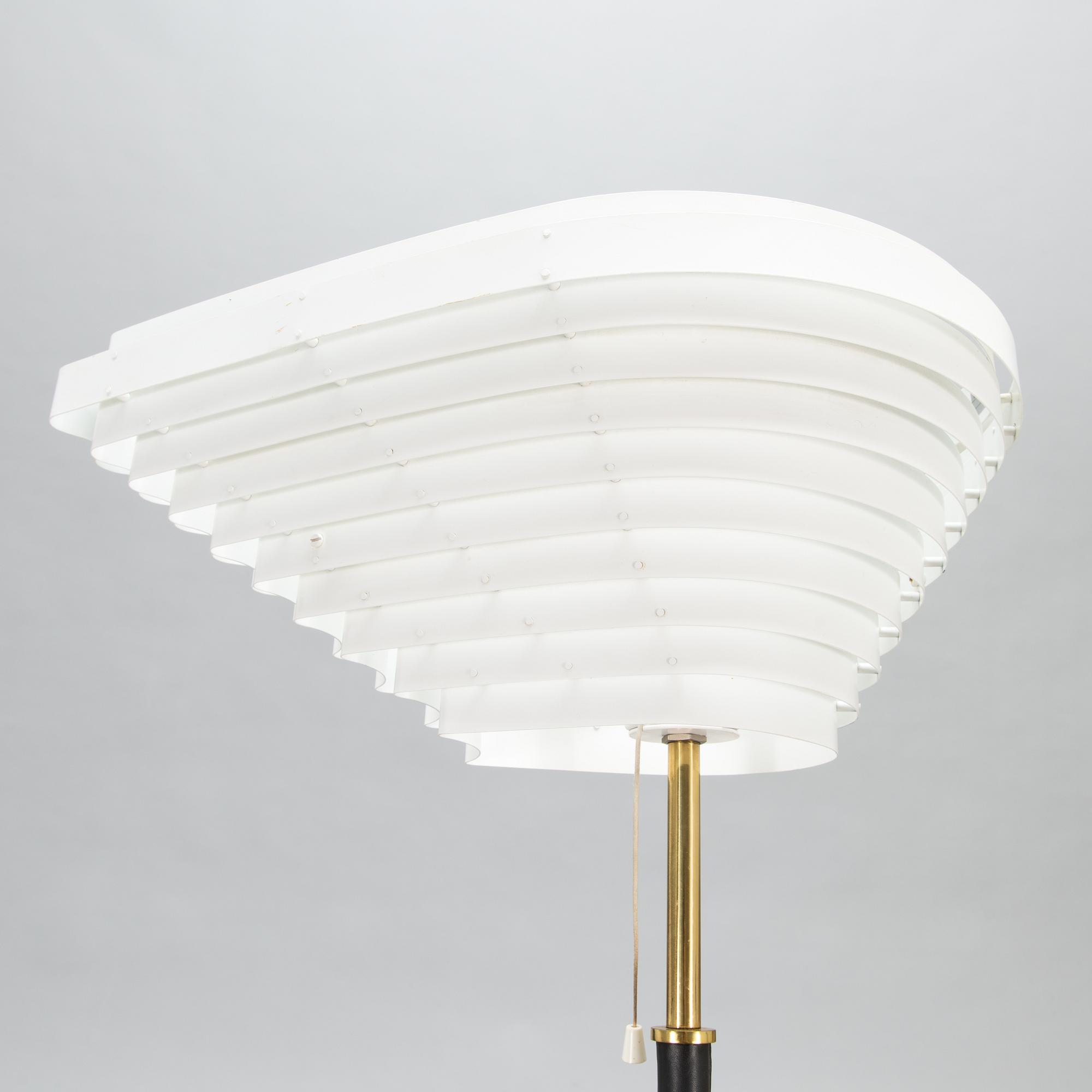 ALVAR AALTO, GOLVLAMPA, A 805, "Änglavinge", Valaisinpaja Oy, 1900-talets slut.
